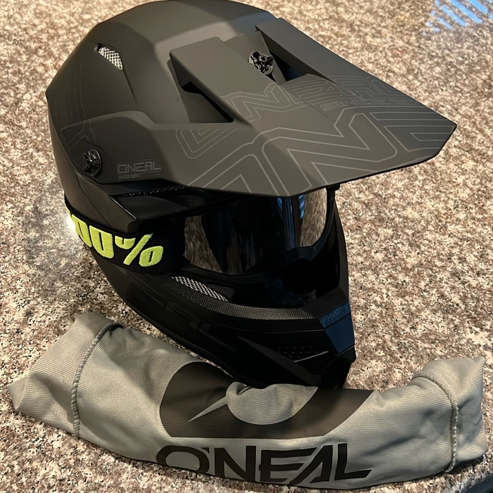 ONEAL HELMET & 100% GOGGLES NEW XL
